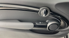 MINI Hatchback 135kW Cooper S Level 2 33kWh 3dr Auto Electric Hatchback